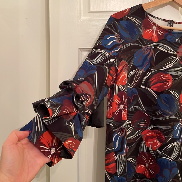 Imperial floral dress - Picture 3 of 3